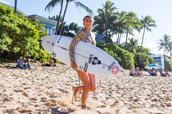 Catching Up with Lakey Peterson - Sisstrevolution