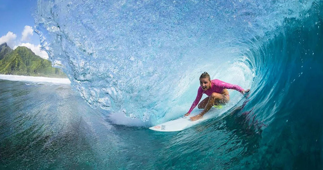 LAKEY PETERSON'S FIRST TIME SURFING TEAHUPOO - Sisstrevolution