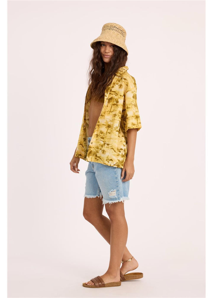 Distant Shores Ss Woven Top
